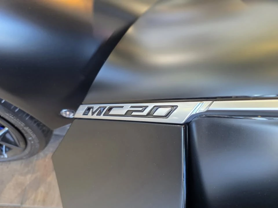 2022 Maserati MC20 - Image 12 of 20