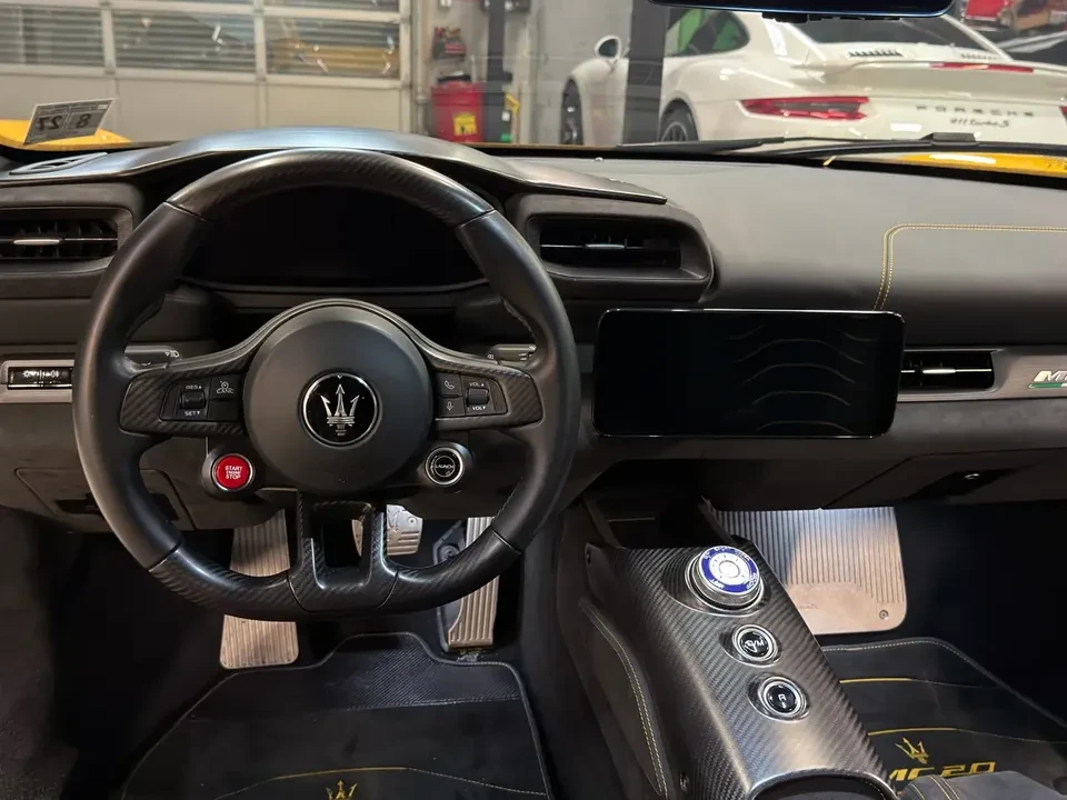 2022 Maserati MC20 - Image 11 of 20