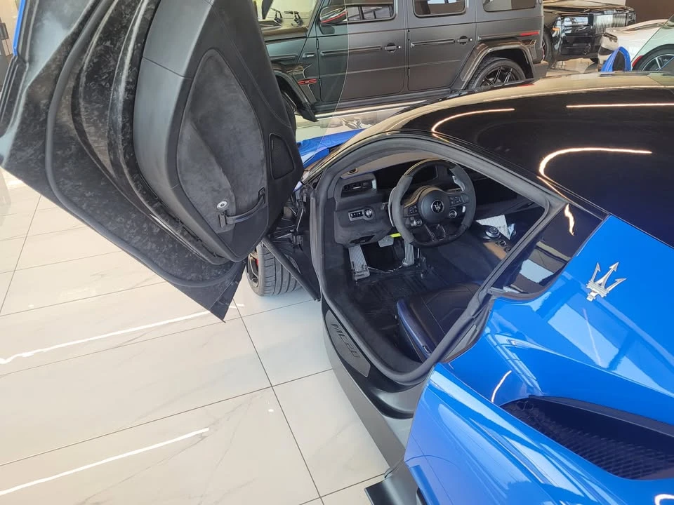 2022 Maserati MC20 - Image 2 of 8