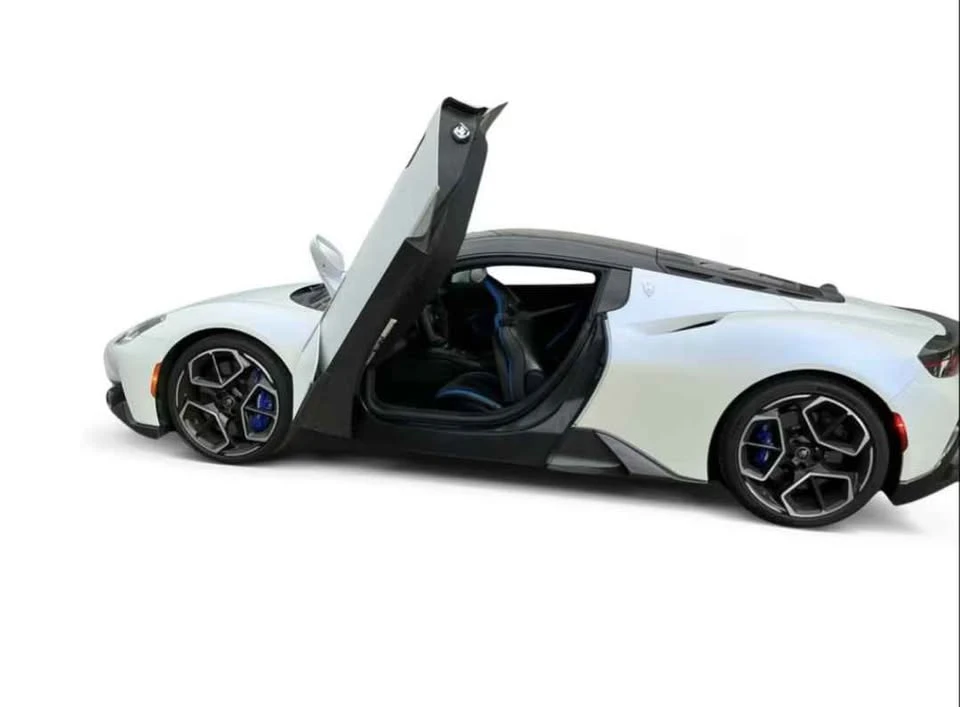2022 Maserati MC20 - Image 9 of 18