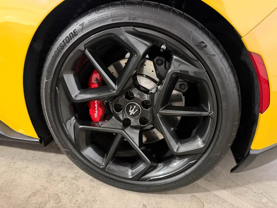 2022 Maserati MC20 - Image 11 of 13