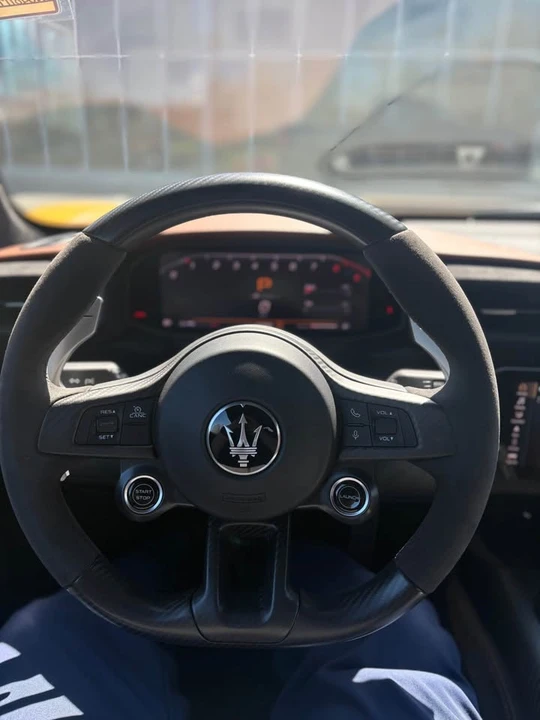 2022 Maserati MC20 - Image 10 of 10