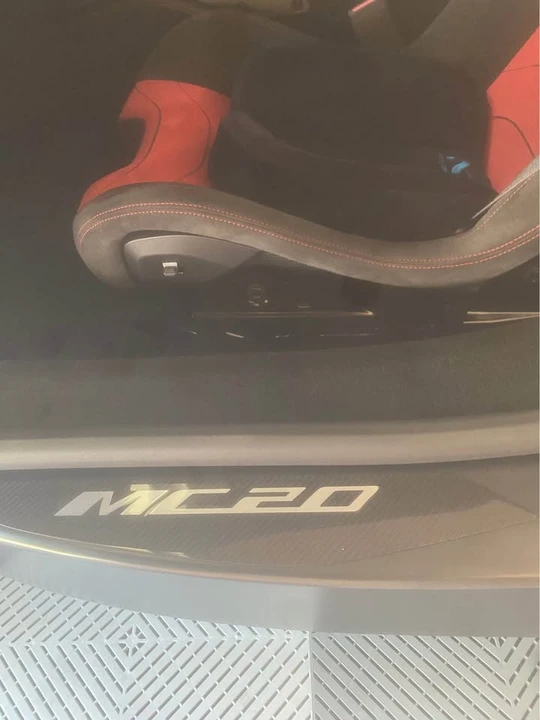 2022 Maserati MC20 - Image 16 of 18