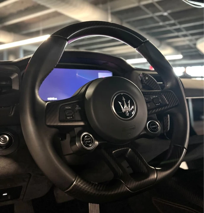 2022 Maserati MC20 - Image 14 of 17