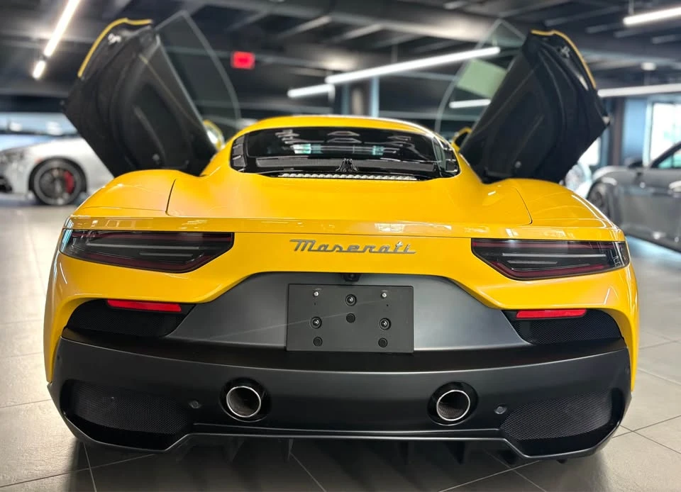 2022 Maserati MC20 - Image 9 of 17