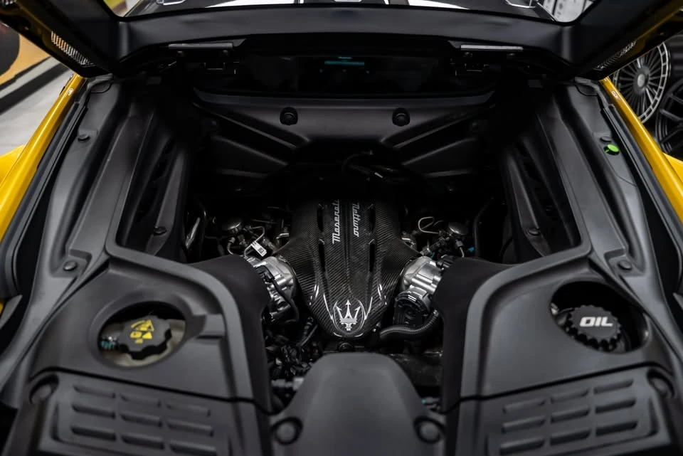 2022 Maserati MC20 - Image 16 of 20