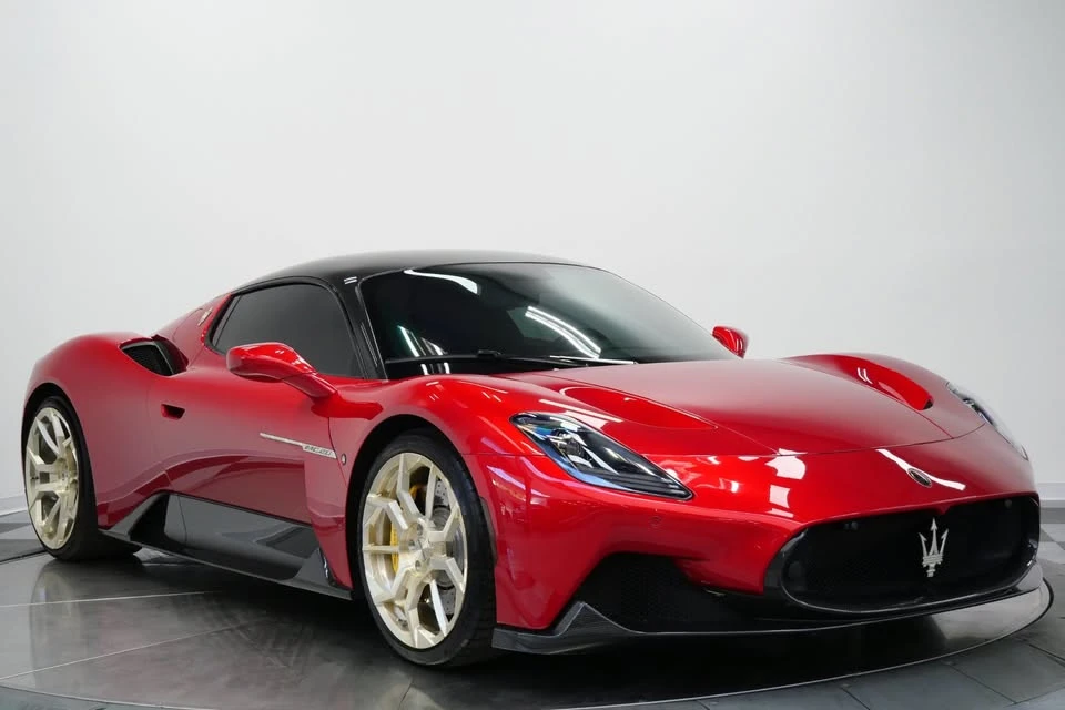 2022 Maserati MC20 - Image 2 of 16