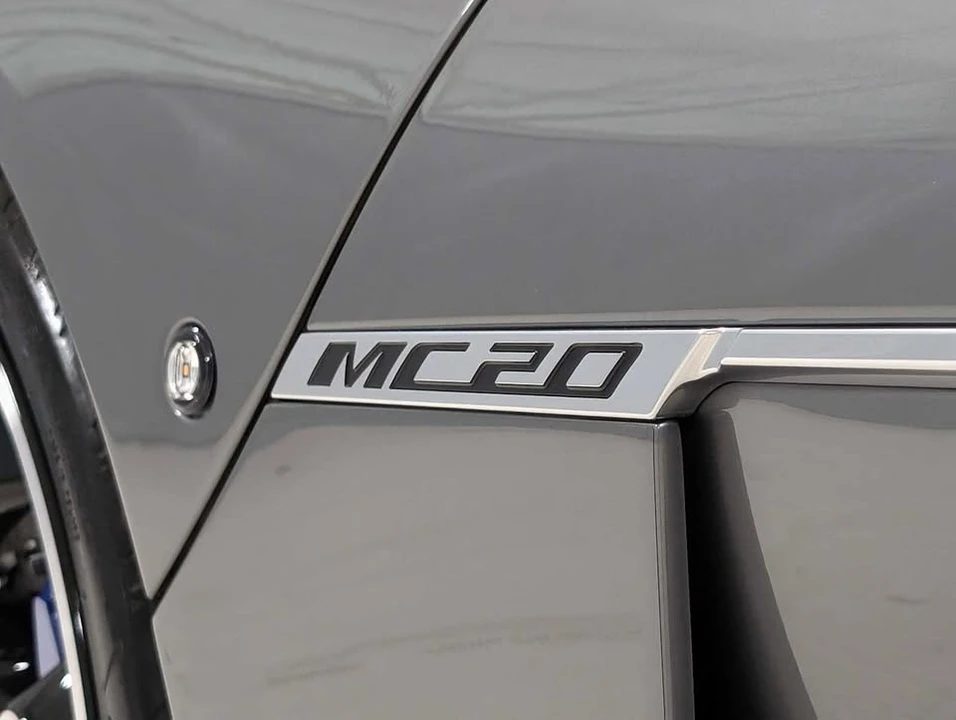 2022 Maserati MC20 - Image 15 of 17