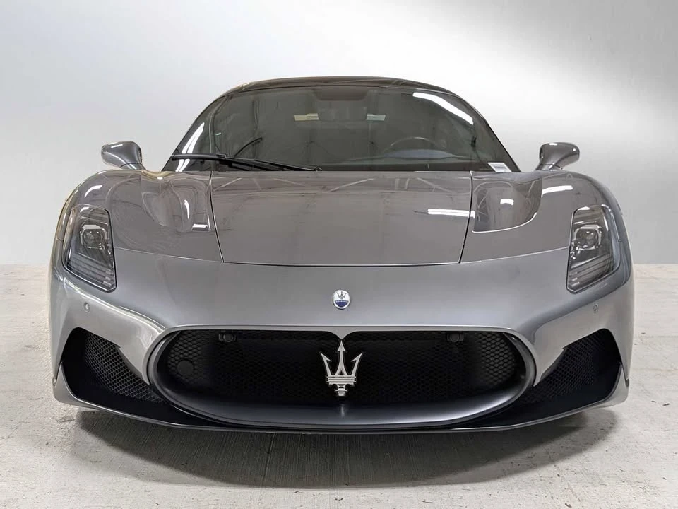 2022 Maserati MC20 - Image 2 of 18