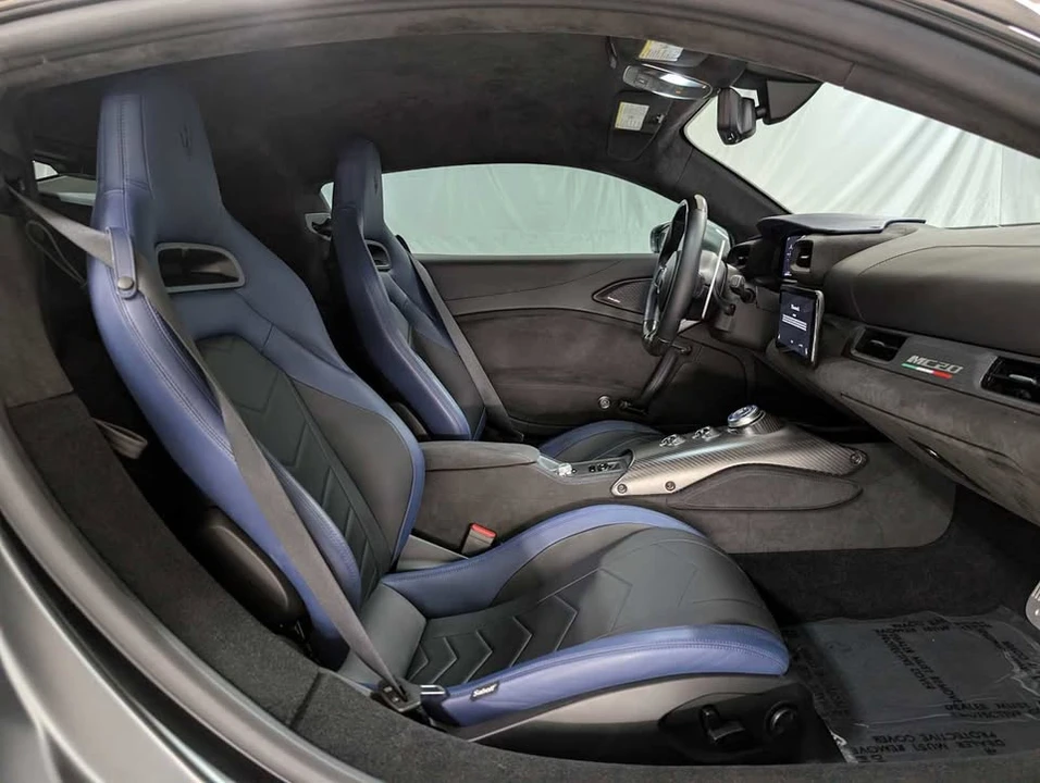 2022 Maserati MC20 - Image 9 of 18