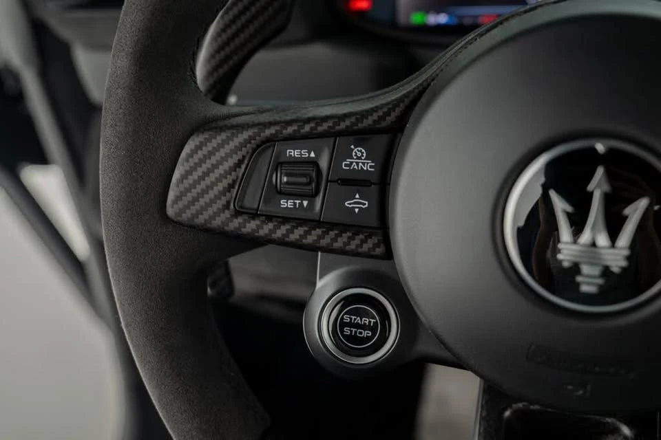 2022 Maserati MC20 - Image 13 of 20