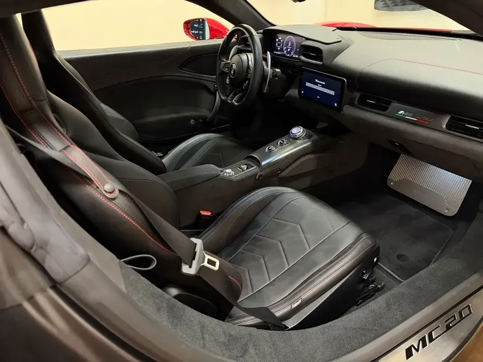 2022 Maserati MC20 - Image 17 of 20