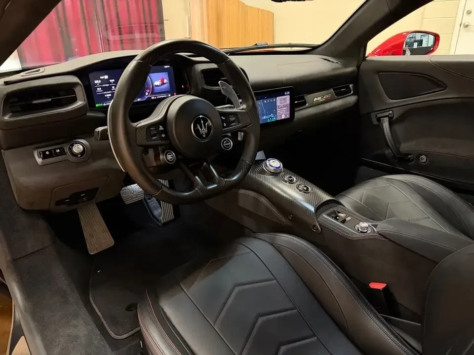 2022 Maserati MC20 - Image 14 of 20