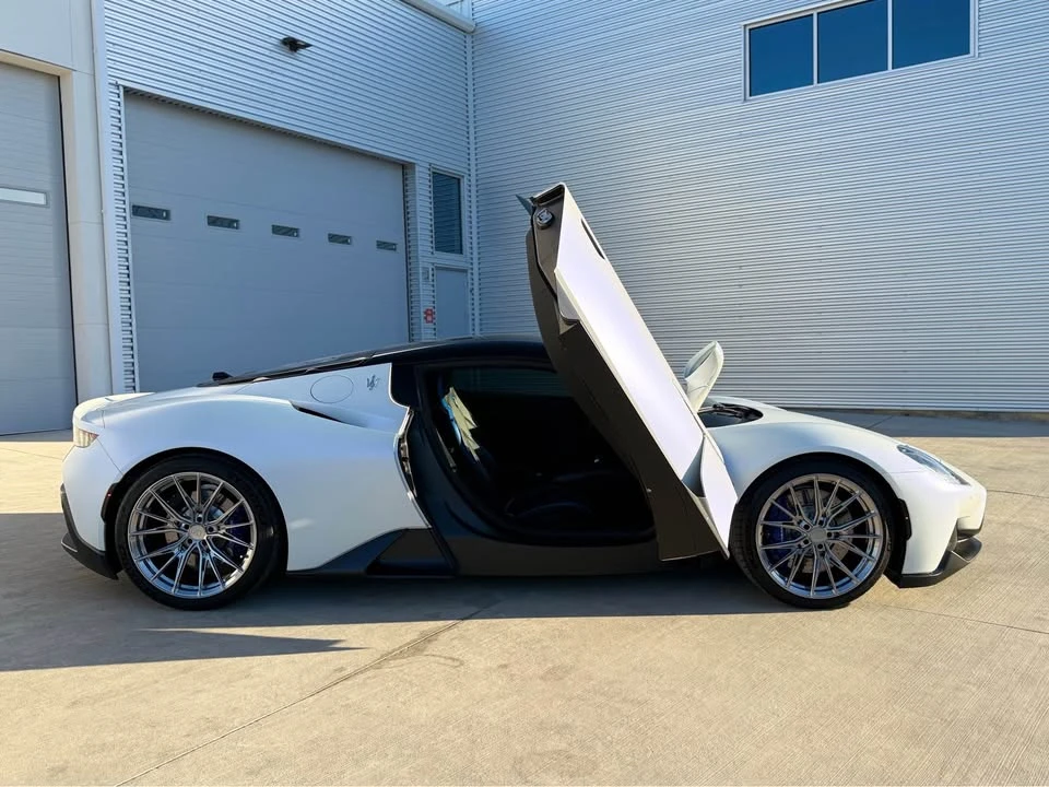 2022 Maserati MC20 - Image 8 of 19