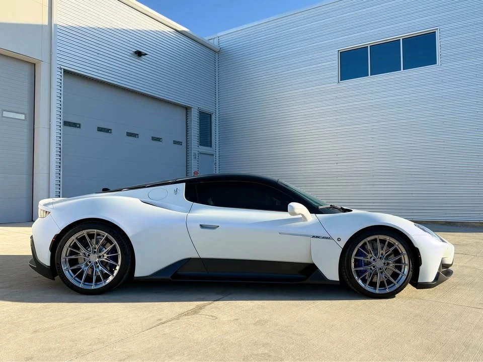 2022 Maserati MC20 - Image 10 of 19