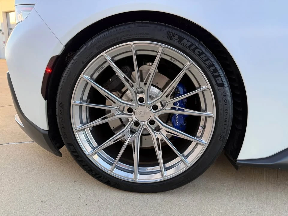 2022 Maserati MC20 - Image 15 of 19