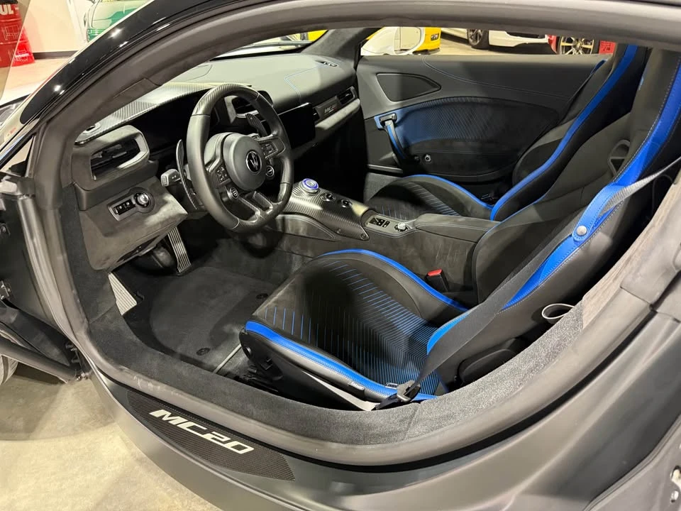 2022 Maserati MC20 - Image 2 of 19