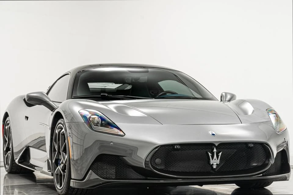 2022 Maserati MC20 - Image 2 of 8