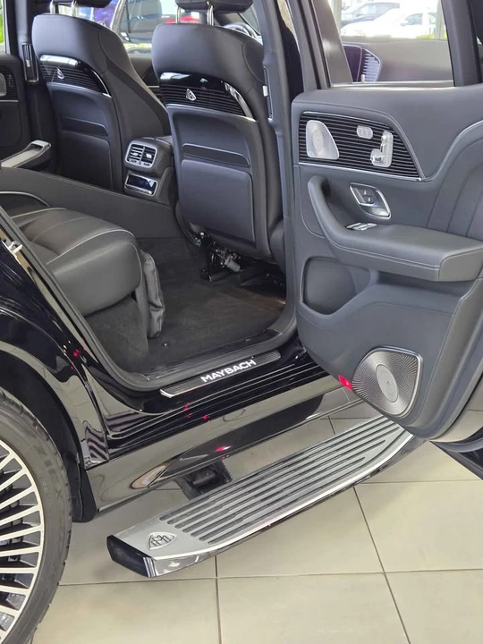 2022 Maybach - Image 8 of 16