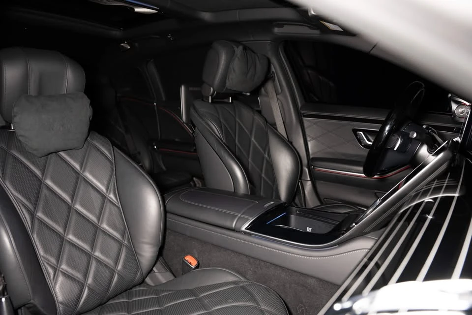 2022 Maybach - Image 2 of 18
