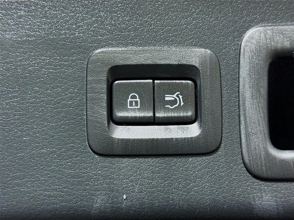 2022 Mazda CX-30 - Image 23 of 31