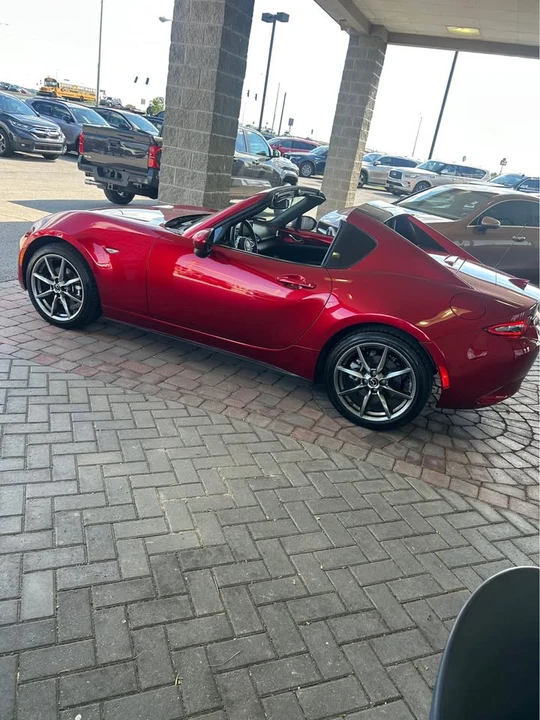 2022 Mazda ND MX-5 Miata - Image 4 of 8