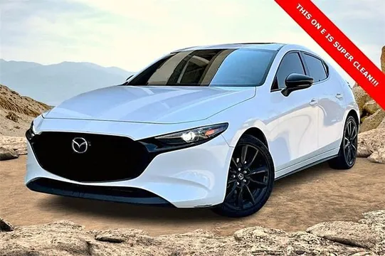 2022 Mazda MAZDA3 Premium Hatchback
