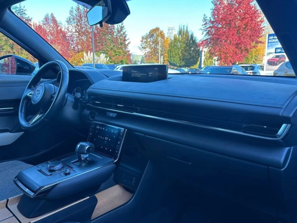 2022 Mazda MX-3 - Image 3 of 4