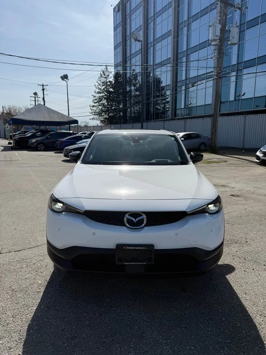 2022 Mazda - Image 2 of 13