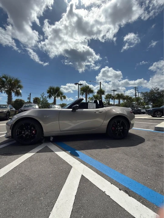 2022 Mazda ND MX-5 Miata - Image 12 of 17