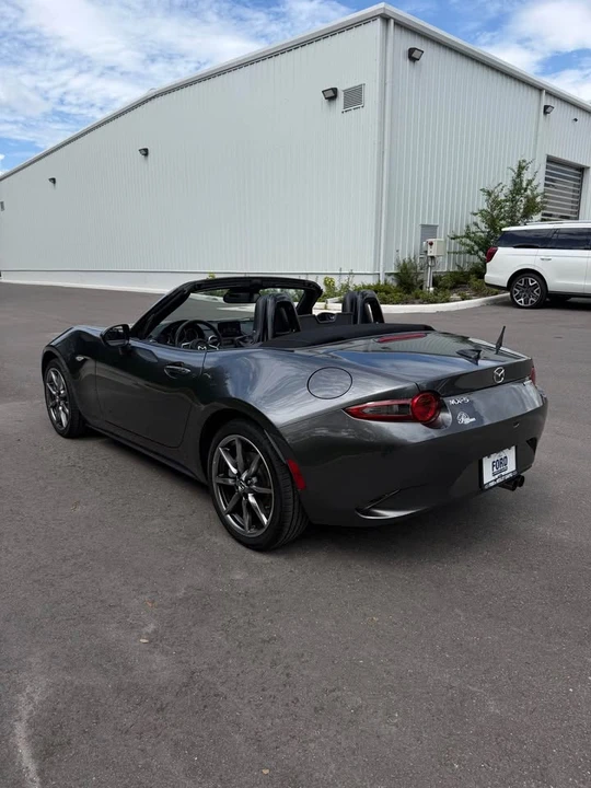 2022 Mazda ND MX-5 Miata - Image 11 of 17