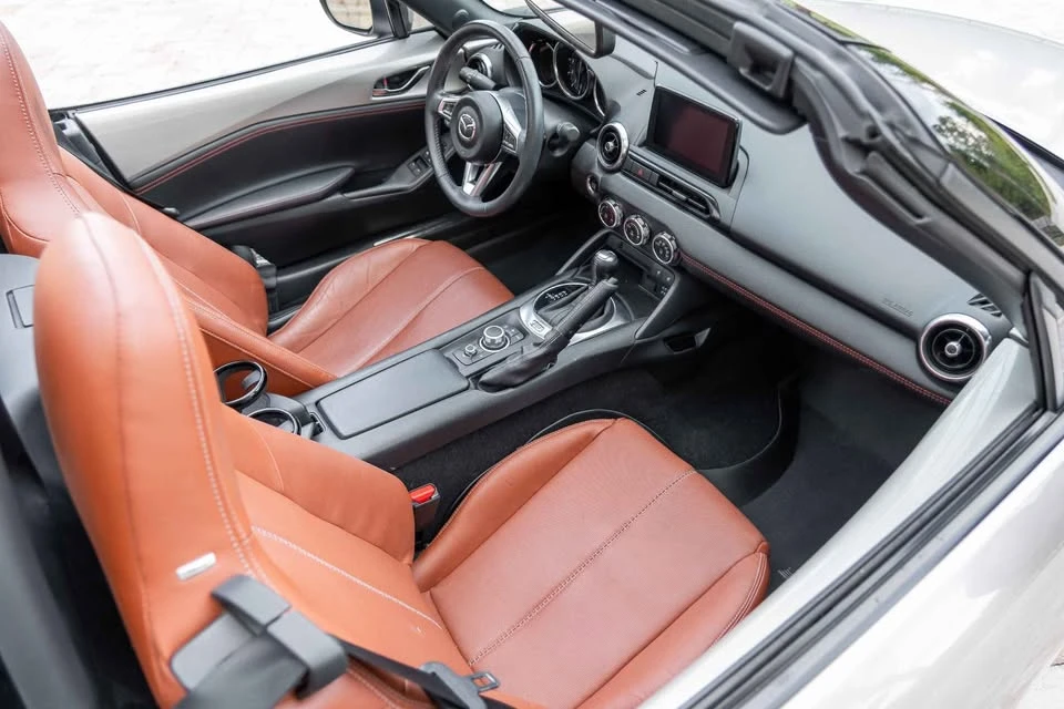 2022 Mazda ND MX-5 Miata - Image 14 of 19