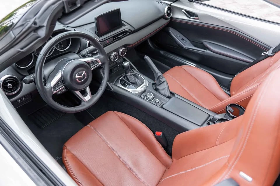 2022 Mazda ND MX-5 Miata - Image 15 of 19