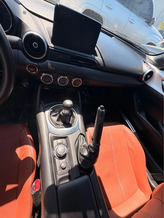 2022 Mazda ND MX-5 Miata - Image 7 of 8
