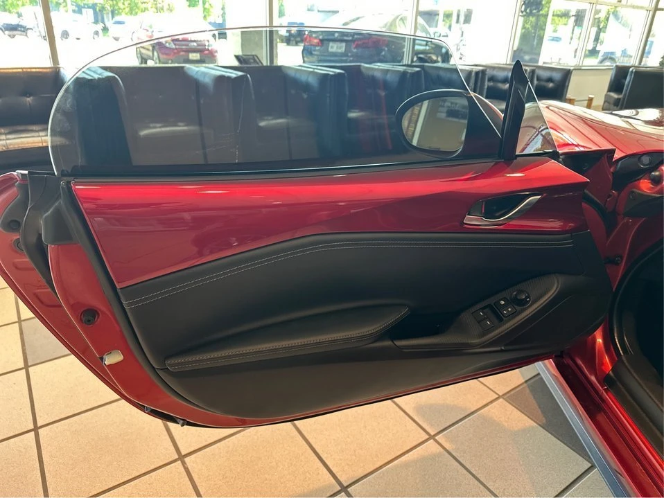 2022 Mazda ND MX-5 Miata - Image 18 of 20