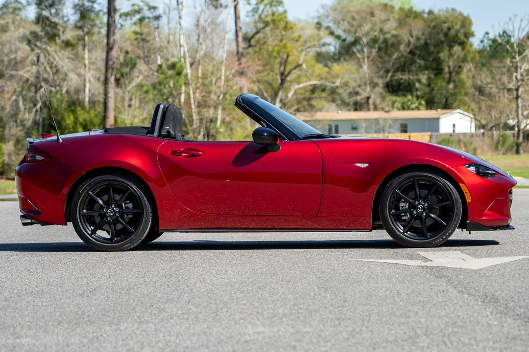2022 Mazda ND MX-5 Miata - Image 11 of 31
