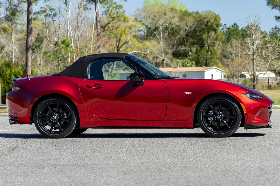 2022 Mazda ND MX-5 Miata - Image 17 of 31