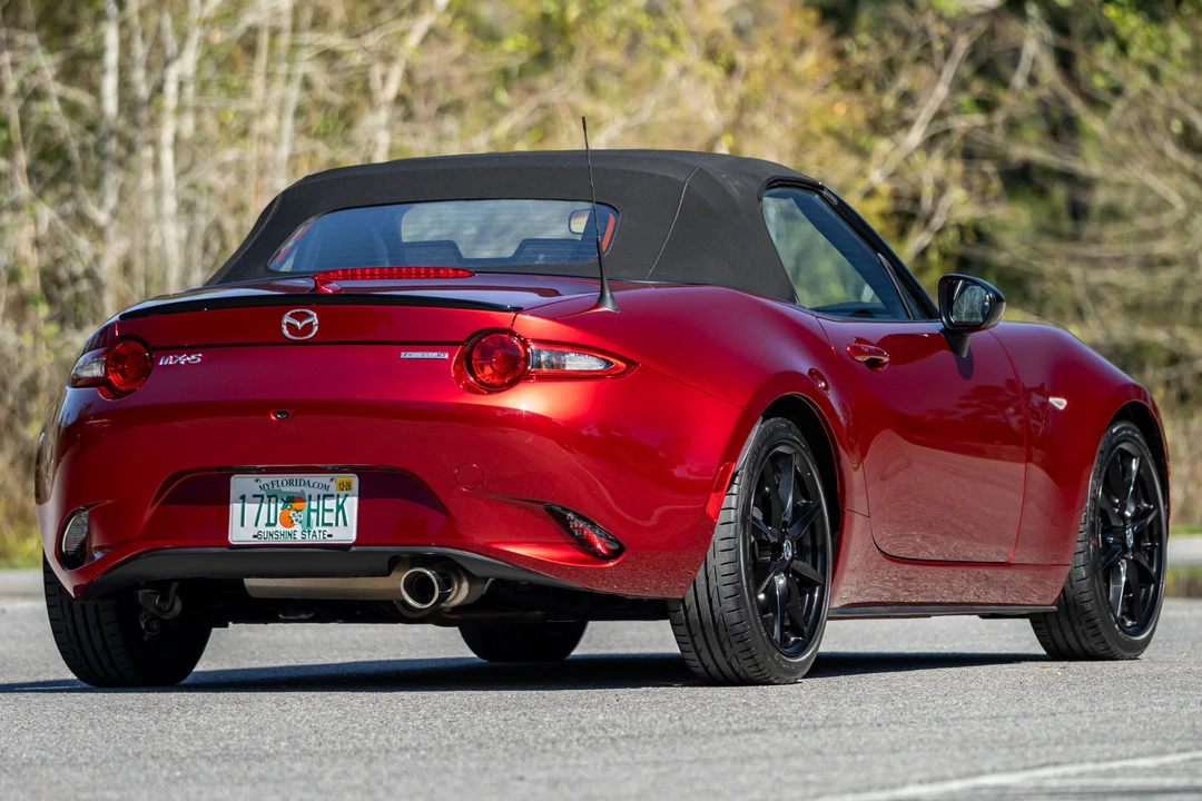 2022 Mazda ND MX-5 Miata - Image 16 of 31
