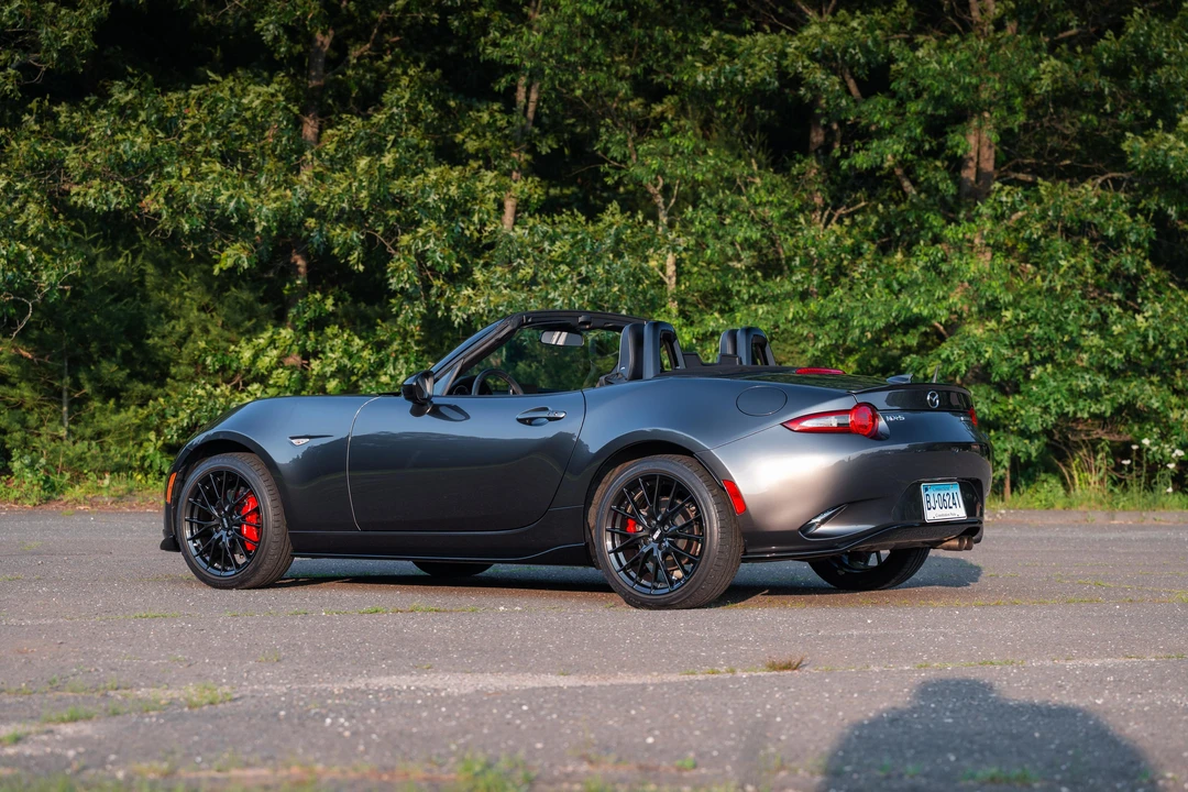 2022 Mazda ND MX-5 Miata - Image 15 of 31