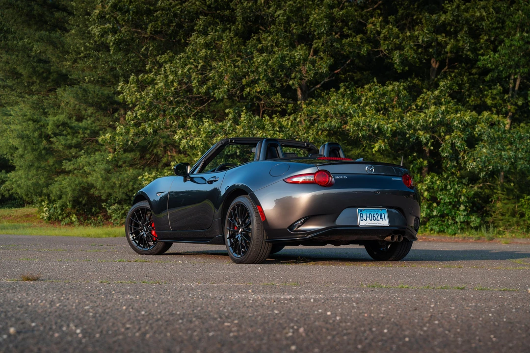 2022 Mazda ND MX-5 Miata - Image 16 of 31