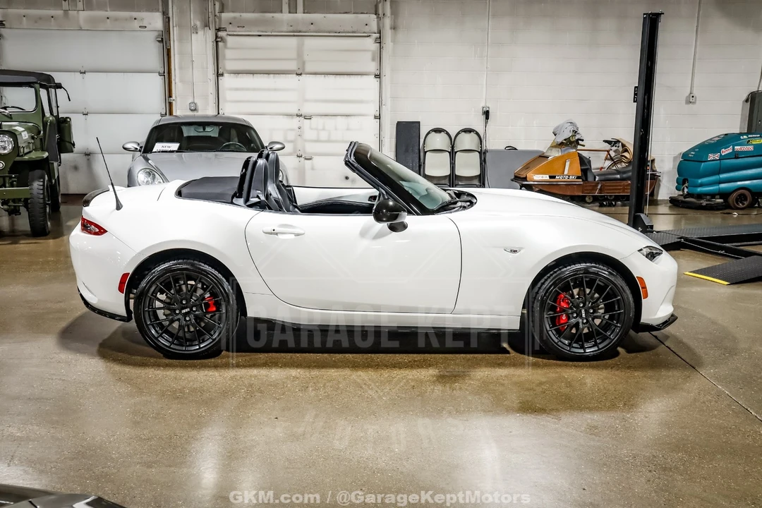 2022 Mazda ND MX-5 Miata - Image 11 of 31
