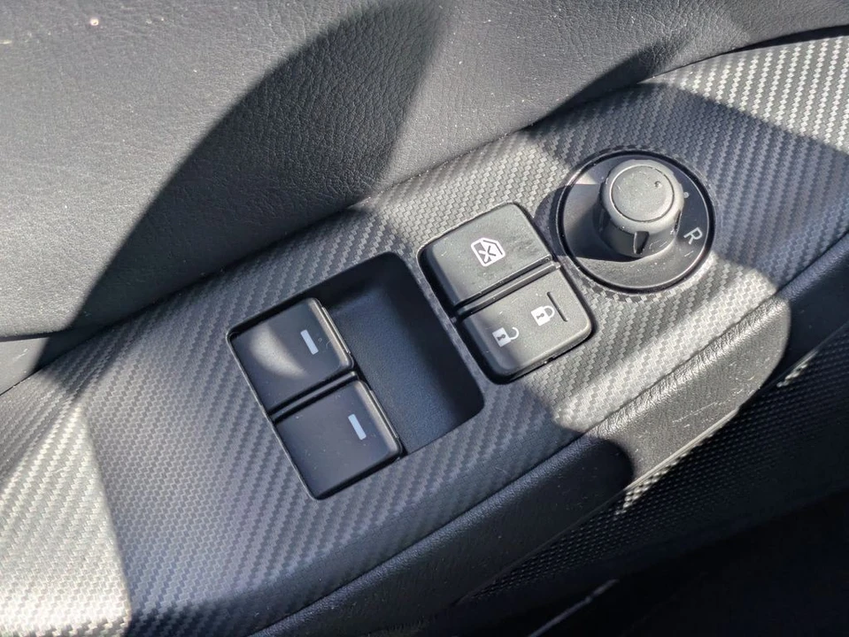 2022 Mazda ND MX-5 Miata - Image 15 of 23