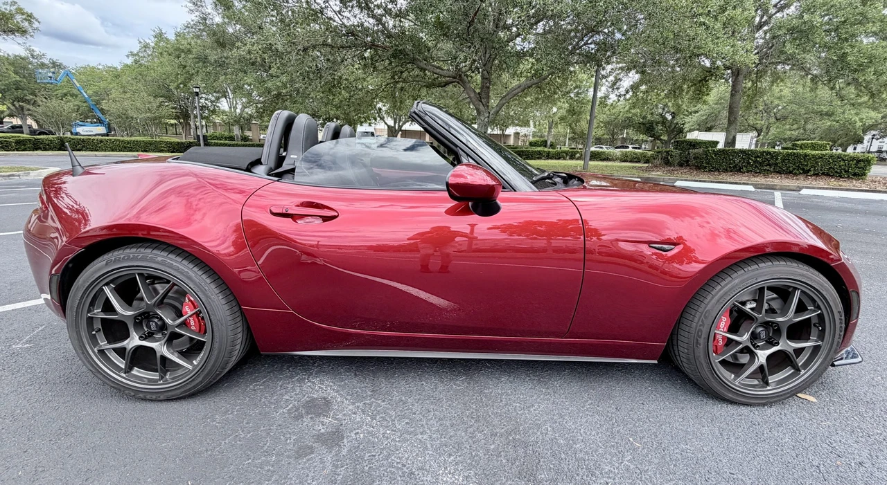 2022 Mazda ND MX-5 Miata - Image 9 of 31