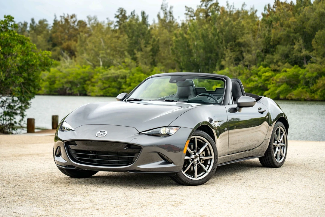 2022 Mazda ND MX-5 Miata - Image 13 of 31