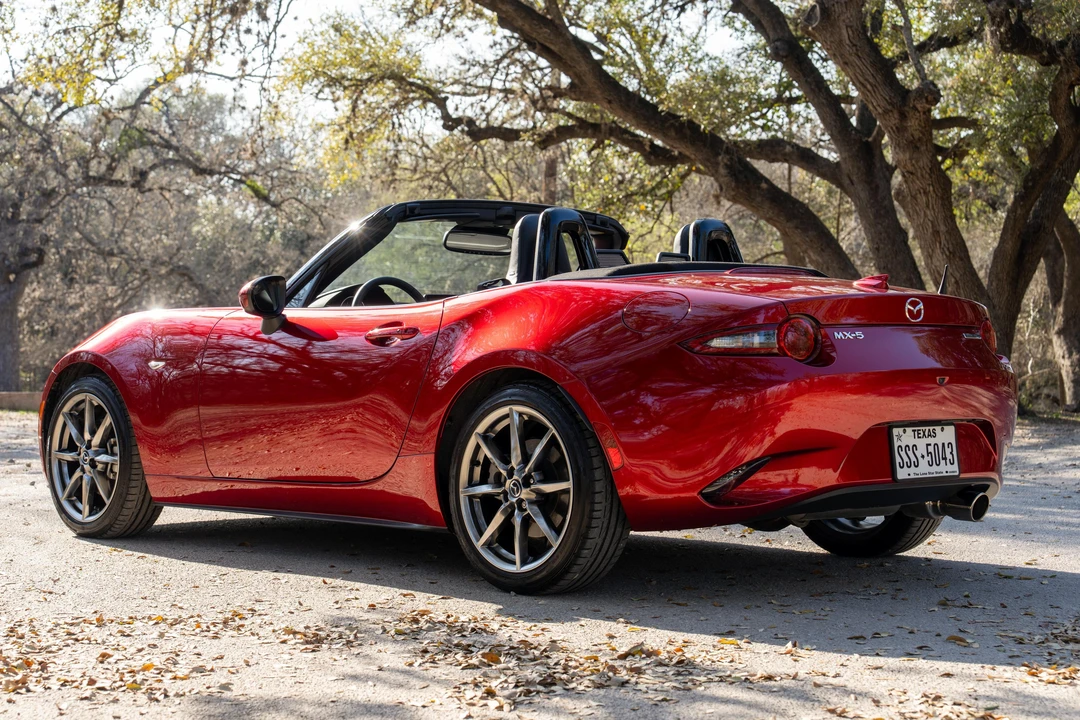 2022 Mazda ND MX-5 Miata - Image 9 of 31