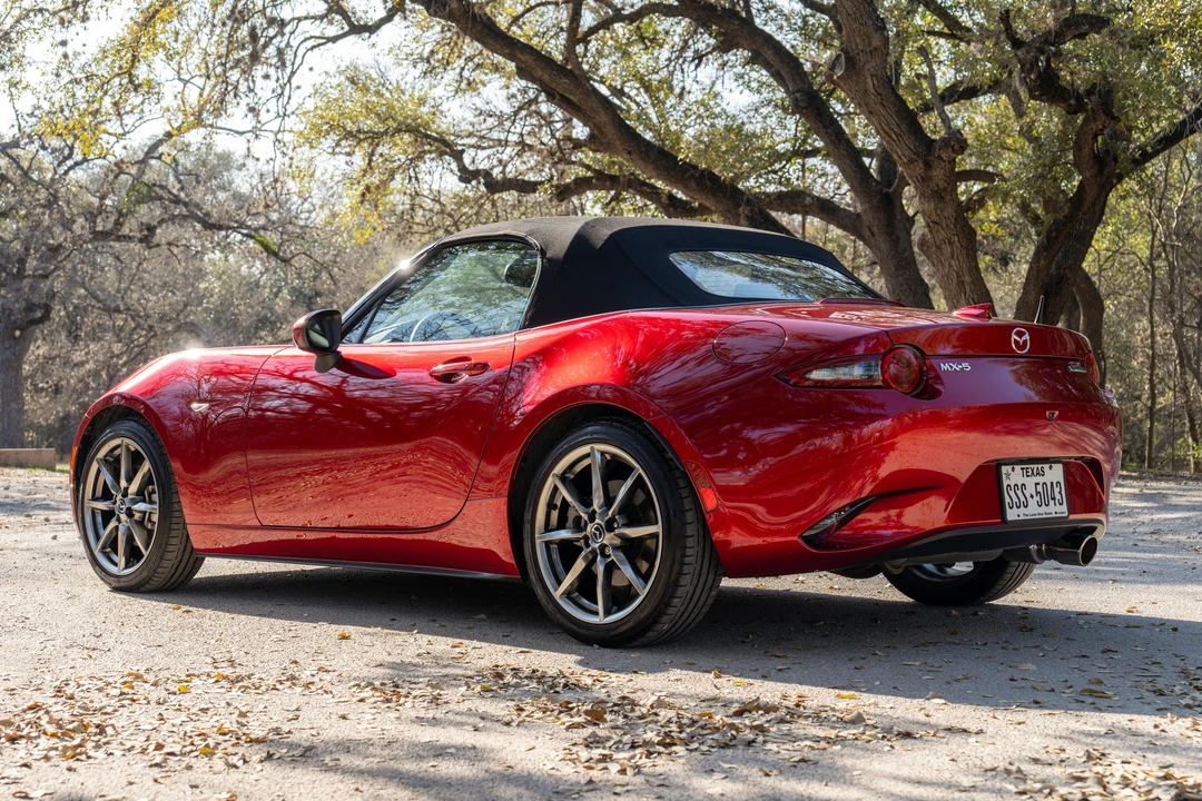 2022 Mazda ND MX-5 Miata - Image 14 of 31