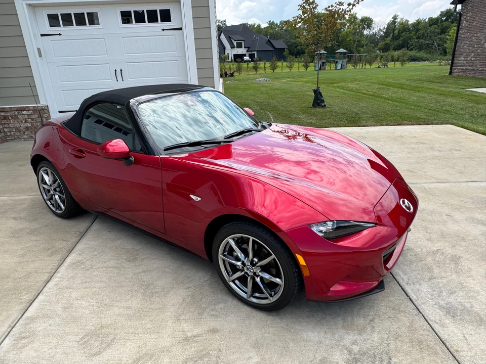 2022 Mazda ND MX-5 Miata - Image 16 of 31