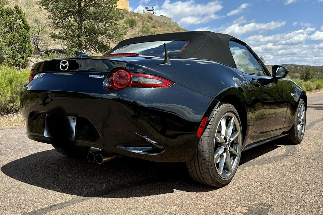 2022 Mazda ND MX-5 Miata - Image 4 of 31