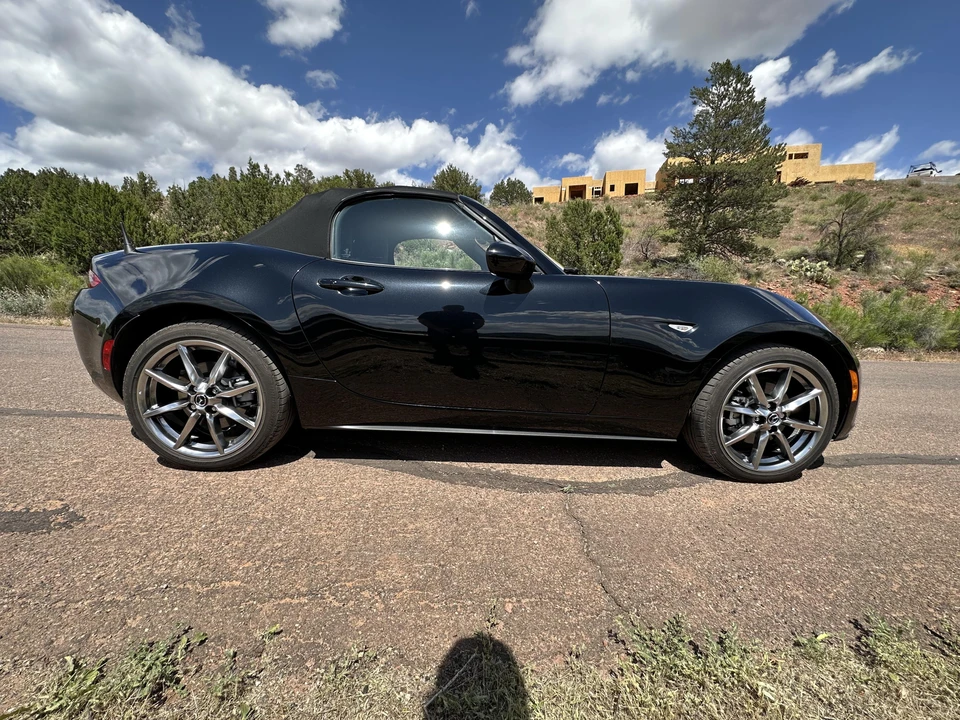 2022 Mazda ND MX-5 Miata - Image 18 of 31