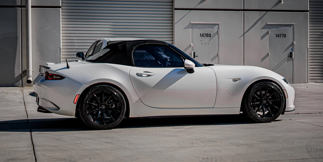 2022 Mazda ND MX-5 Miata - Image 15 of 31